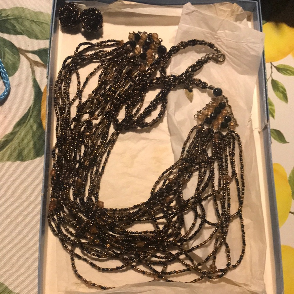 Elegant Black and Gold Beaded Necklace Set
